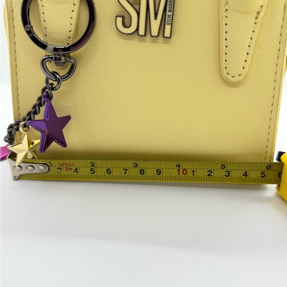 Steve Madden Small Yellow Crossbody with Star Charm. New with no tags. - Picture 10 of 11